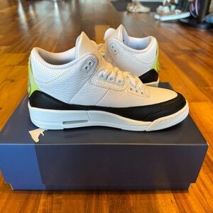 [NWT] Jordan 3 Retro Fragment